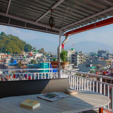 Lotus Apartment Pokhara Zewnętrze zdjęcie