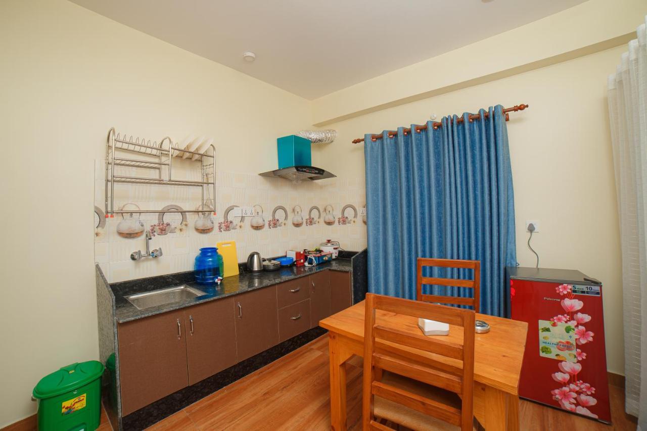 Lotus Apartment Pokhara Zewnętrze zdjęcie