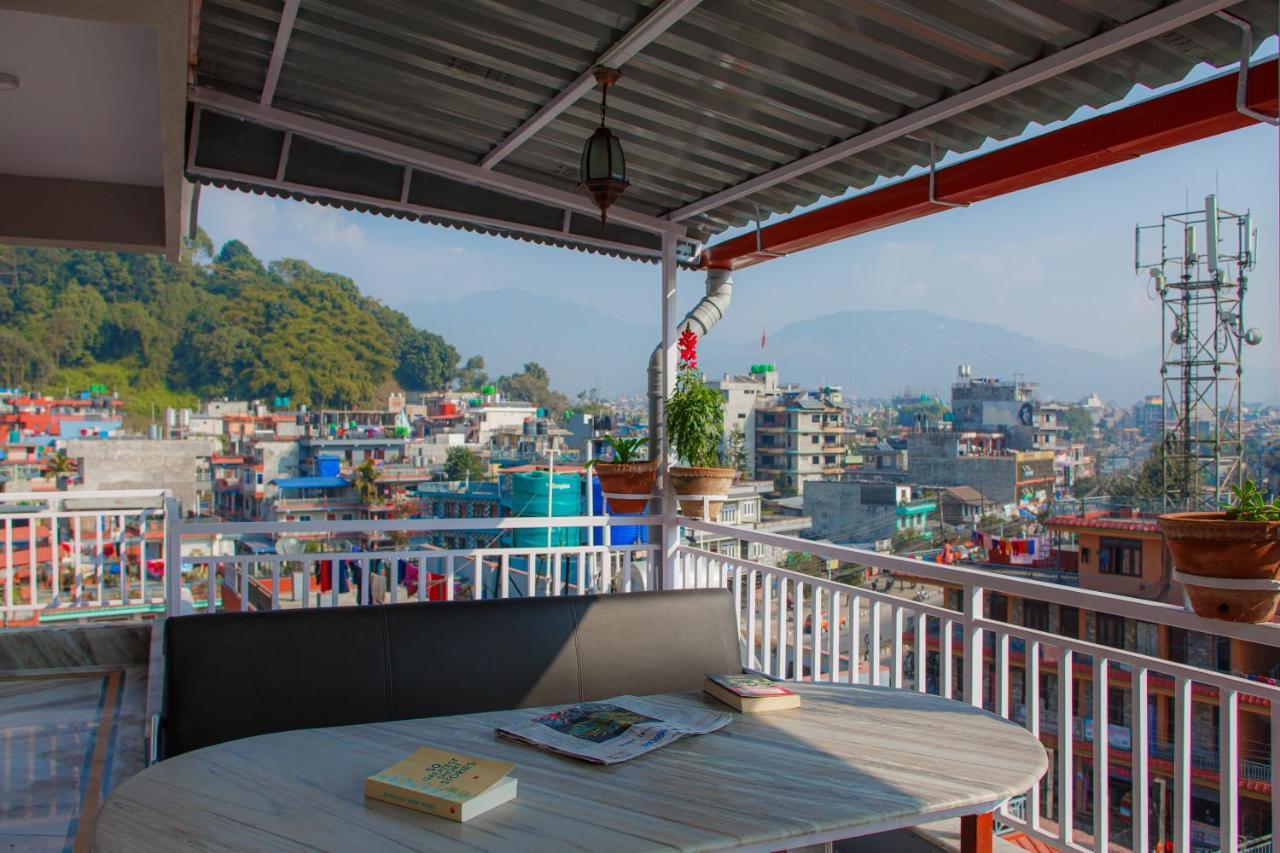 Lotus Apartment Pokhara Zewnętrze zdjęcie